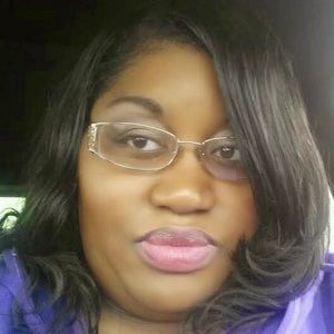 Meet your Posher, Leonara